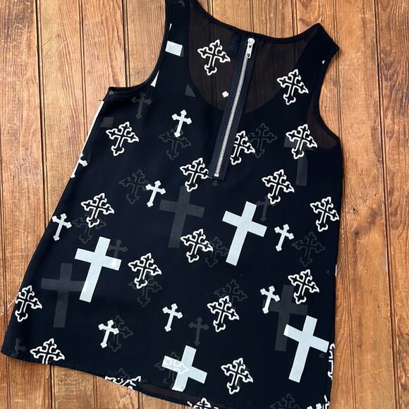 Fun and Flirt sheer Black swing style cross tank top size xs - Picture 7 of 7